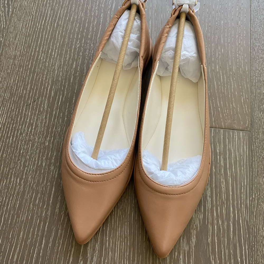 Vince Camuto Tan Women's Flats